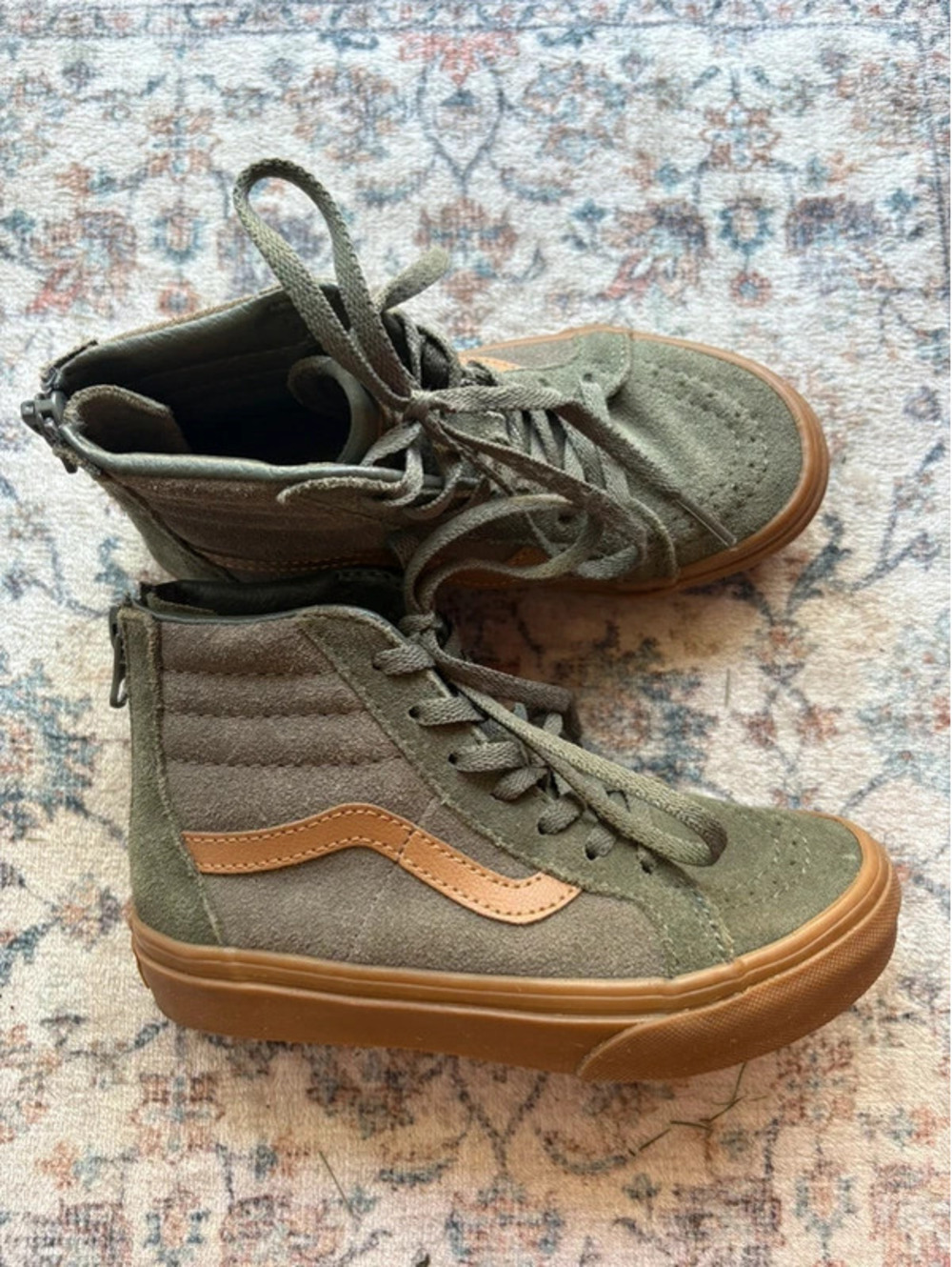 Boys Olive and Gum Hightop Suede LaceUp Vans size 12.5